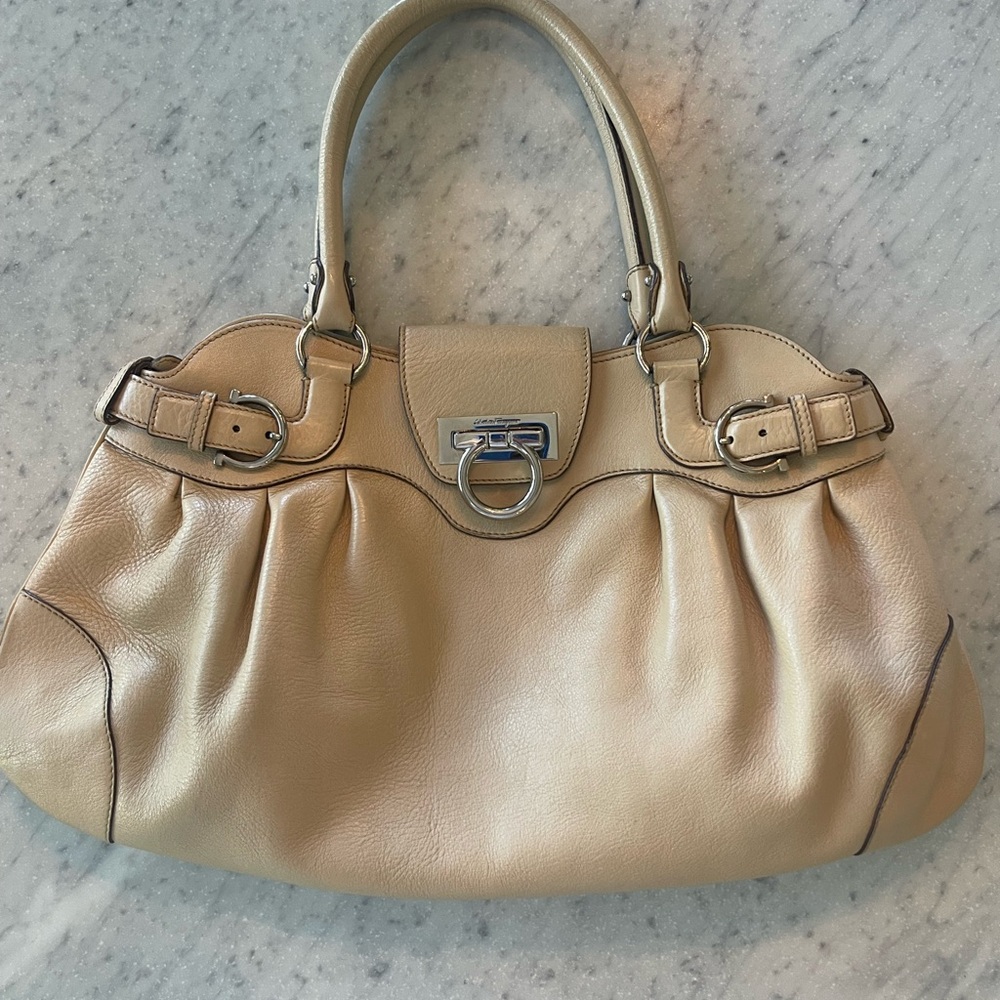 Salvatore Ferragamo Gancini Handbag Beige Leather Vintage